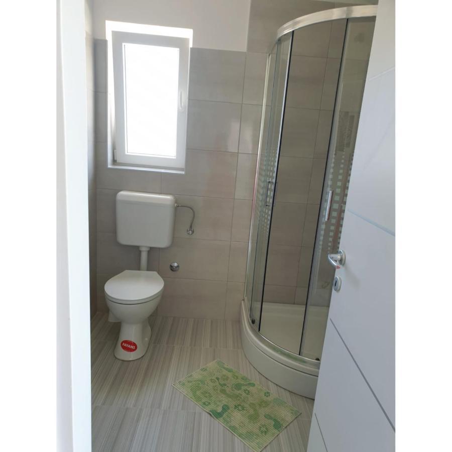 Apartment Mate4 Bibinje Bagian luar foto